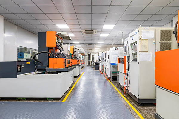 线切割加工中心