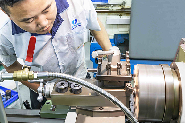 CNC、车床和磨床